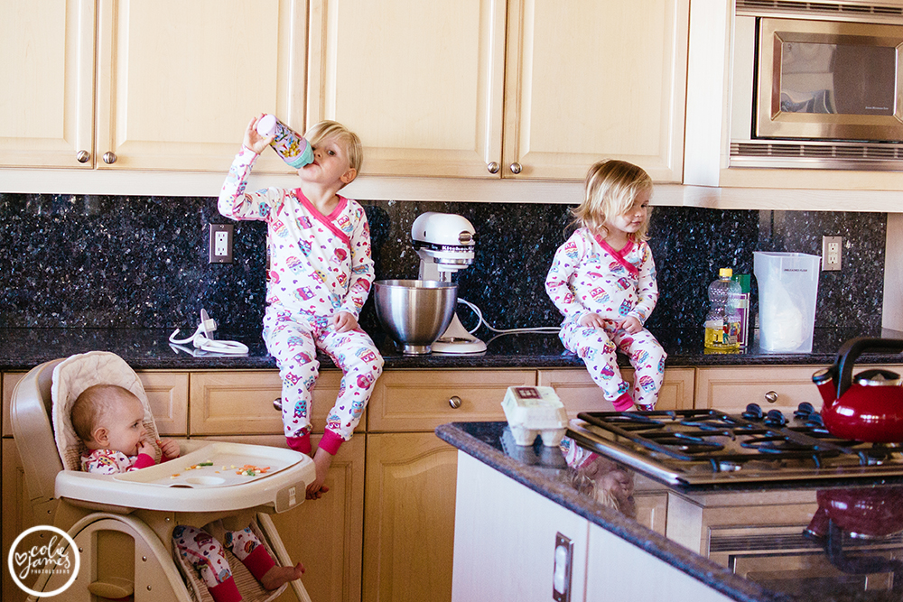 in-home lifestyle family photography