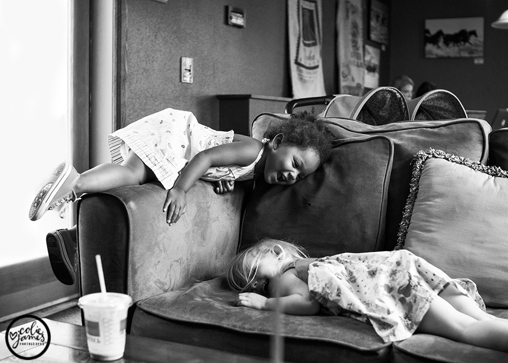 Boulder Lifestyle Photography Colie James Photography toddlers at the coffee shop