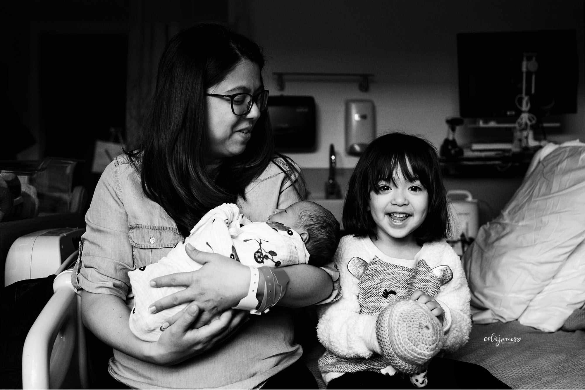 Littleton Newborn Photographer photographs mom and her babies